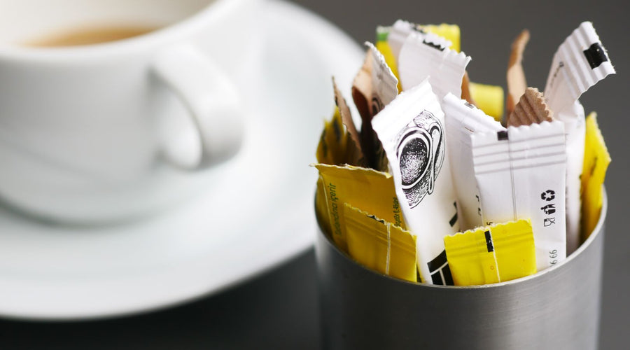 An image of sweetener packets.