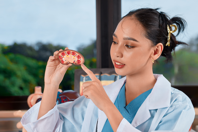 Kidney Stones Symptoms in Women: Signs, Causes, and When To Seek Care